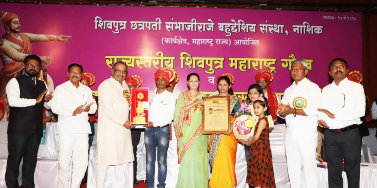 योगेश पाटील राज्यस्तरीय शिवपुत्र महाराष्ट्र गौरव पुरस्काराने सन्मानित