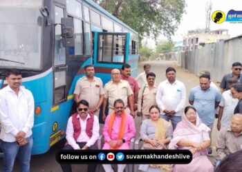 अक्कलकुवा : स्वातंत्र्याच्या 75 वर्षांनंतर पहिल्यांदाच गावात आली बस, गावकऱ्यांमध्ये उत्साहाचे वातावरण