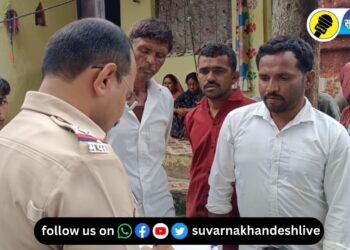 घटनास्थळी आलेले पोलीस