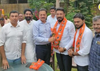 भडगाव तालुक्यात शिंदे गट व राष्ट्रवादीला धक्का, मंत्री गिरीश महाजनांच्या उपस्थितीत ‘या’ कार्यकर्त्यांचा भाजपात प्रवेश