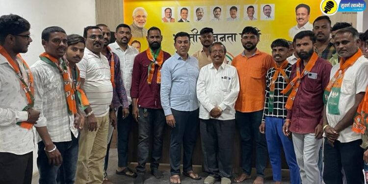 पाचोऱ्यात शिवसैनिकांचा अमोल शिंदे यांच्या उपस्थितीत भाजपात पक्षप्रवेश