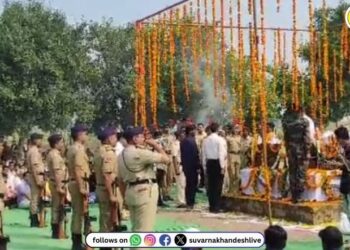 वीर जवान विनोद पाटील यांच्यावर शासकीय इतमामात शोकाकूल वातावरणात अंत्यसंस्कार