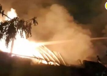 मोठी बातमी! छत्रपती संभाजीनगरमध्ये हातमोजे बनविणाऱ्या कंपनीत भीषण आग, 6 जणांचा दुर्दैवी मृत्यू