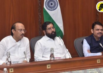 महायुतीतील जागावाटपाच्या बैठकीसाठी मुख्यमंत्री शिंदे, अजित पवार दिल्लीला रवाना, महाराष्ट्रात कुणाला मिळणार संधी?