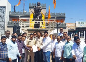 पारोळा : सर्व कामे पुर्ण झाल्यावरच टोल वसुली सुरू करा, सामाजिक संघटनांचे प्रशासनास निवेदन