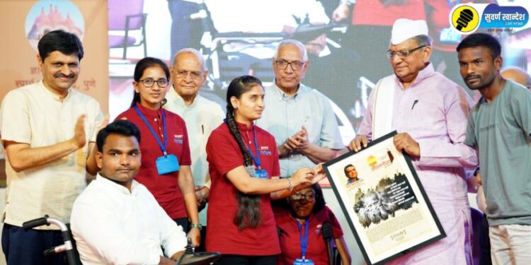 दीपस्तंभ फाउंडेशनचे दिव्यांग-अनाथ विद्यार्थ्यांच्या उच्च शिक्षणासंदर्भातले कार्य बघून मी भारावलो – डॉ. विकास आमटे