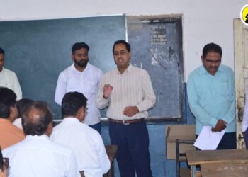 पाचोरा येथे लोकसभा निवडणूक विषयक कामांसाठी प्रशिक्षण शिबिर, जिल्हाधिकारी आयुष प्रसाद यांनी दिली भेट