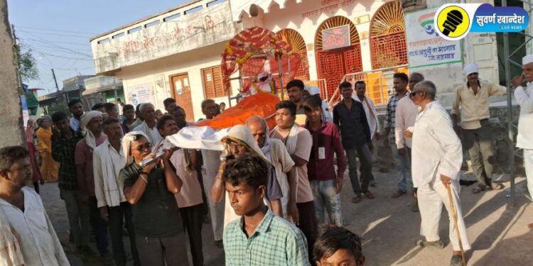 भडगाव तालुक्यातील अंतुर्लीत माकडाचा मृत्यू, गावातील नागरिकांनी काढली अंत्ययात्रा