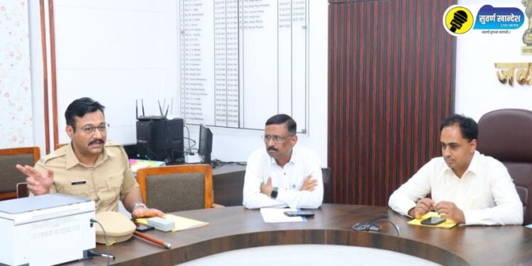 जळगाव जिल्ह्यातील वाढते रस्ते अपघात थांबविण्यासाठी विविध उपाययोजना करणार – जिल्हाधिकारी आयुष प्रसाद