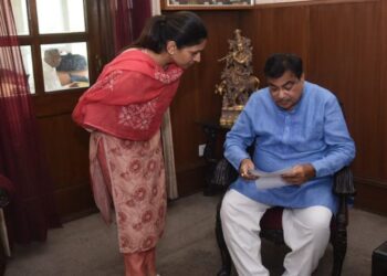 केंद्रीय राज्यमंत्री रक्षा खडसे यांची केंद्रीय रस्ते वाहतूक व महामार्ग मंत्री नितीन गडकरी यांच्याकडे महत्वाची मागणी
