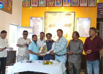 चोपडा येथील अस्थाई कर्मचाऱ्यांना न्याय मिळवून देणार, जगनभाई सोनवणे यांची ग्वाही