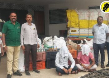 चोपडा-अमळनेर रोडवर बनावट दारूसाठ्याची वाहतूक, राज्य उत्पादन शुल्काची कारवाई, लाखांचा मुद्देमाल जप्त