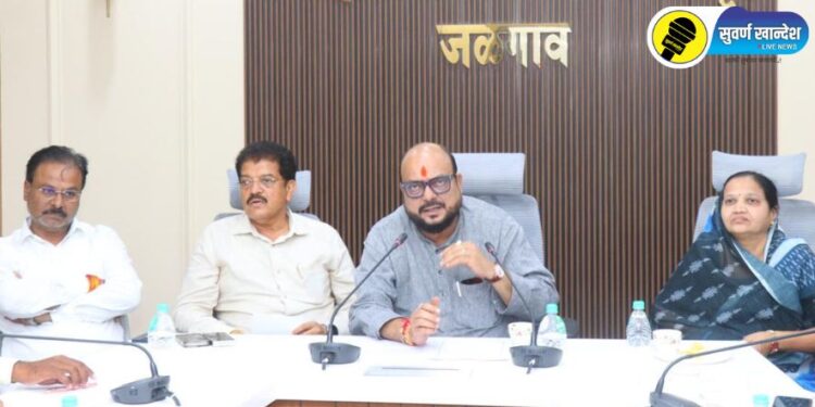 लाडक्या बहिण योजनेच्या मेळाव्यासाठी मुख्यमंत्री एकनाथ शिंदे जळगाव दौऱ्यावर, पालकमंत्र्यांनी केले महत्वाचे आवाहन