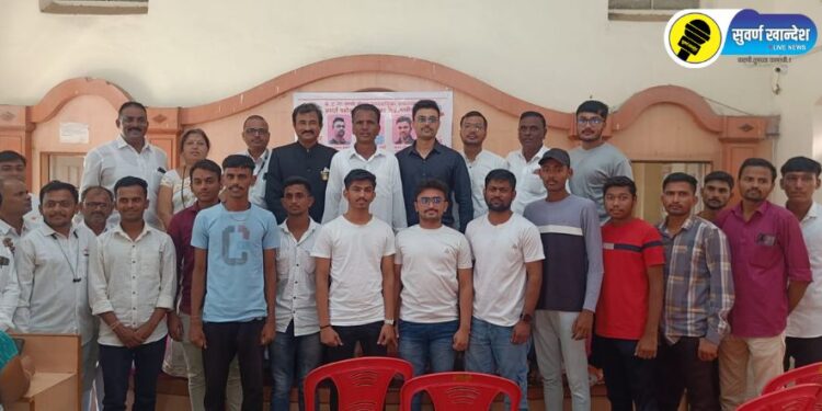 पारोळा नगरपालिका वाचनालयाची यशाकडे वाटचाल, स्पर्धा परिक्षेत यशस्वी विद्यार्थांचा झाला सन्मान