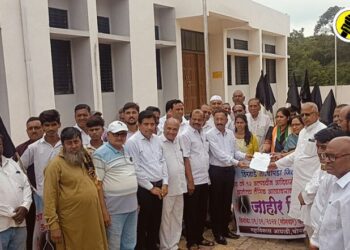 चोपडा बालिका अत्याचार हत्येच्या निषेधार्थ महाविकास आघाडीतर्फे निवदेन