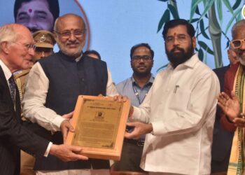 मुख्यमंत्री एकनाथ शिंदे यांचा जागतिक कृषी पुरस्काराने गौरव, काय आहे संपुर्ण बातमी?