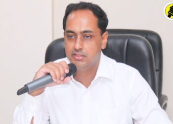 विशेष मोहिमेअंतर्गत प्रलंबित असलेले कामकाज विहीत मुदतीत पूर्ण करण्याबाबत जिल्हाधिकारी यांनी काढले आदेश