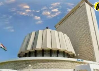 पाचोरा विधानसभा मतदार संघासाठी नियुक्त केलेल्या निवडणूक निरीक्षक खर्च रोहित इंदोर यांची भेट