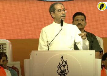 शिवाजी पार्कवरील दसरा मेळाव्यात उद्धव ठाकरे यांचा जोरदार हल्लाबोल; म्हणाले, “भाजपला लाथ घातली कारण….”