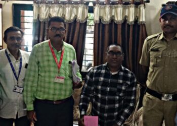 Chopda News : चोपड्यात 69 मतदारांनी बजावला गृह मतदानाचा अधिकार