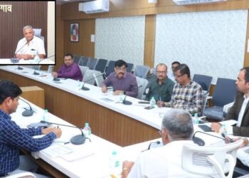 Presentation of Dharti Aaba Tribal Upgrading Village Mission Scheme and various schemes of Tribal Development Department