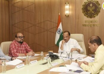 जळगाव औद्योगिक क्षेत्राला ‘डी प्लस ‘ झोन करण्यासाठी अर्थमंत्री सकारात्मक; जिल्हा वार्षिक योजनेला वाढीव निधी देण्याचे उपमुख्यमंत्र्यांचे आश्वासन