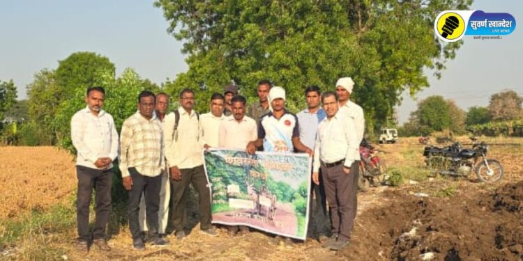 15 km of farm roads in Raver taluka are open; relief for more than 750 farmers