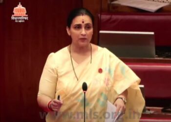 condition of toilets at petrol pumps in state is bad, cancel the licenses of 'those' hotels and dhabas important demand of MLC Chitra Wagh