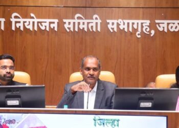 जळगाव जिल्ह्याच्या सर्वांगीण विकासासाठी सर्वांनी नियोजनबद्ध काम करावे; पालक सचिव रामास्वामी एन. यांचे प्रतिपादन