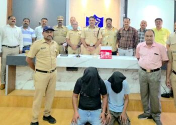 Jalgaon Crime : माजी मंत्री एकनाथ खडसेंच्या बंगल्यावरील चोरी प्रकरणात दोन आरोपी अटकेत, नेमकी बातमी काय?